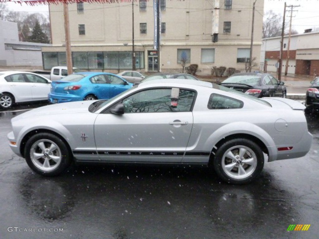 2007 Mustang V6 Deluxe Coupe - Satin Silver Metallic / Light Graphite photo #2