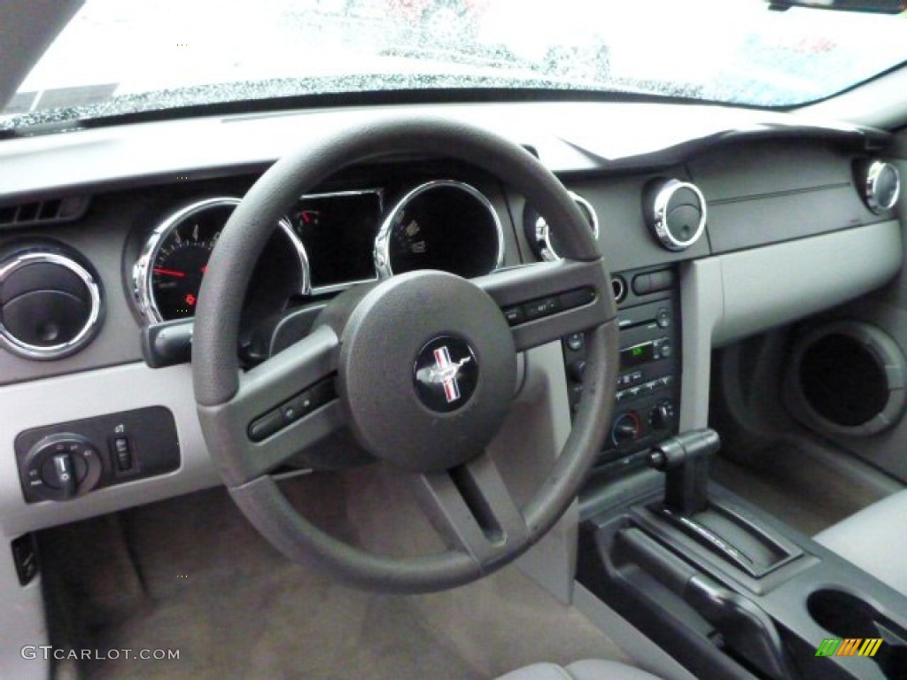 2007 Mustang V6 Deluxe Coupe - Satin Silver Metallic / Light Graphite photo #6