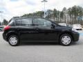 Super Black - Versa 1.8 S Hatchback Photo No. 6