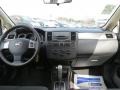 Super Black - Versa 1.8 S Hatchback Photo No. 17