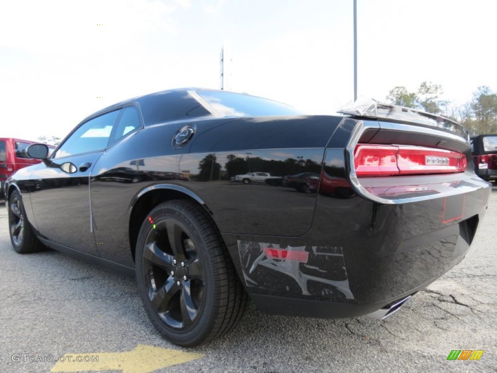 2013 Challenger R/T Blacktop - Pitch Black / Dark Slate Gray photo #5