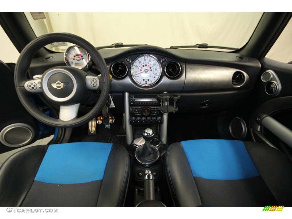 2008 Mini Cooper S Convertible Dashboard Photos