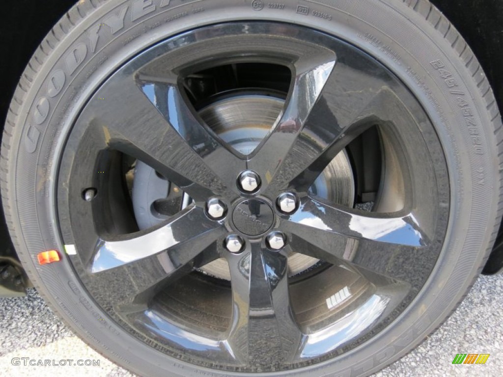 2013 Dodge Challenger R/T Blacktop Wheel Photo #77815112