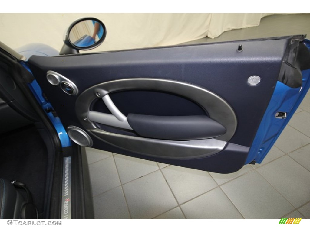 2008 Mini Cooper S Convertible Blue/Carbon Black Door Panel Photo #77815358