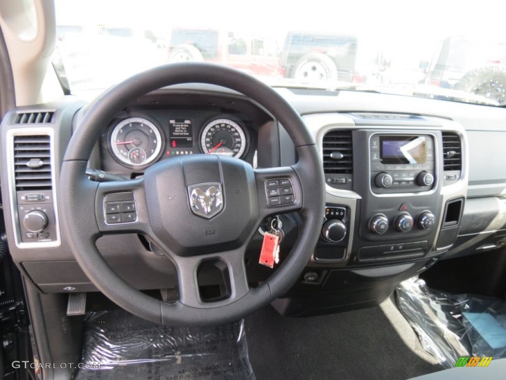 2013 Ram 1500 SLT Regular Cab Black/Diesel Gray Dashboard Photo #77815747