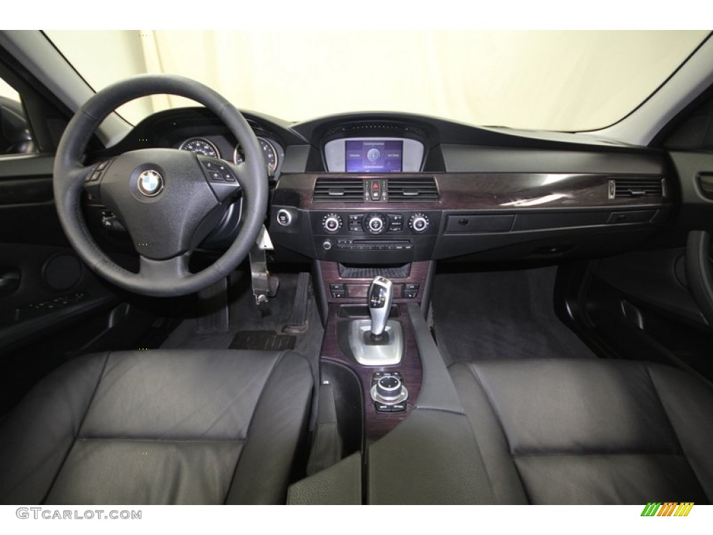 2010 BMW 5 Series 528i Sedan Dashboard Photos