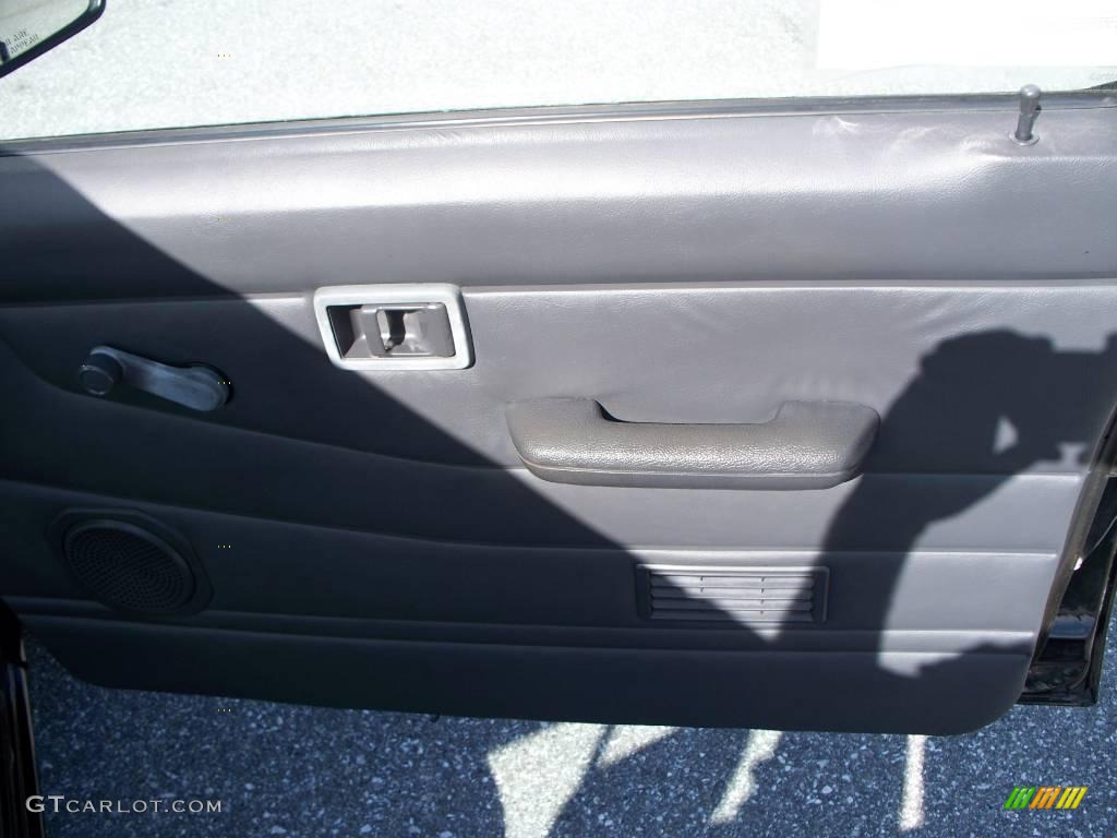 1996 Hardbody Truck XE Regular Cab - Super Black / Dark Gray photo #12