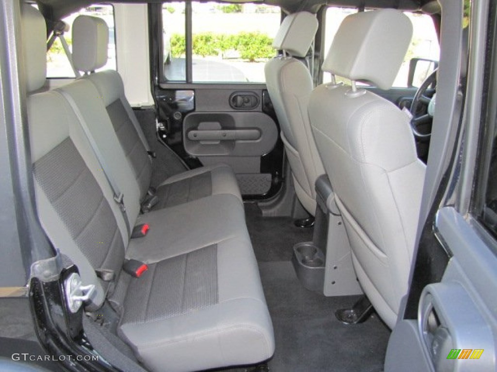 2010 Jeep Wrangler Unlimited Rubicon 4x4 Rear Seat Photos