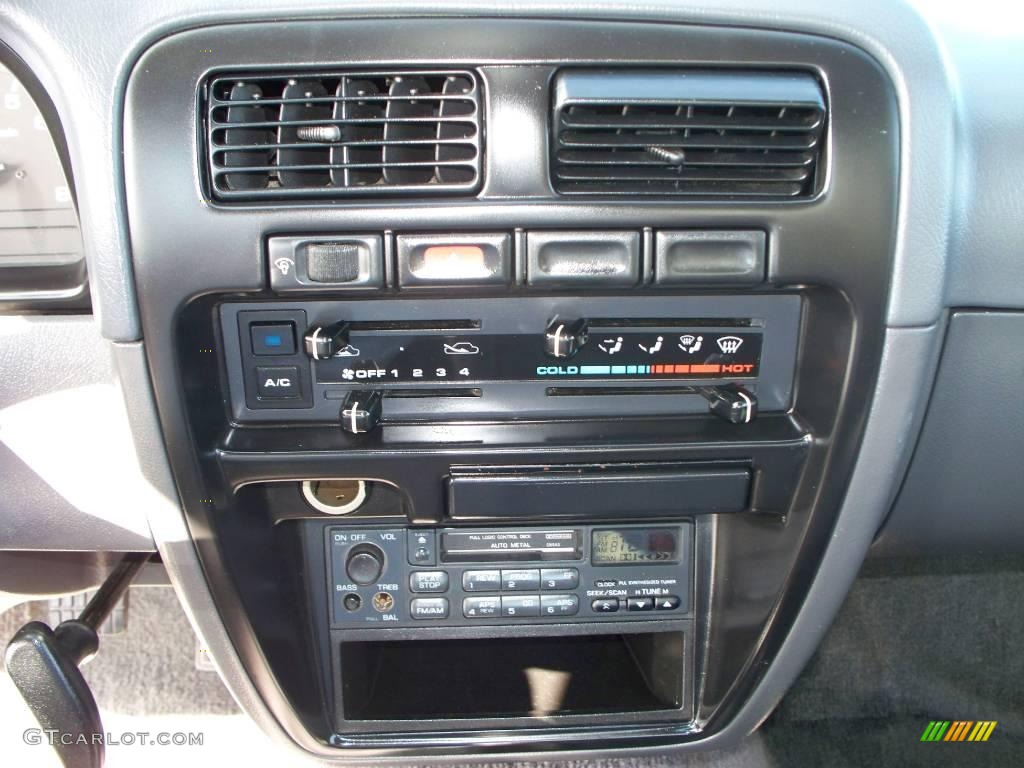 1996 Super Black Nissan Hardbody Truck Xe Regular Cab