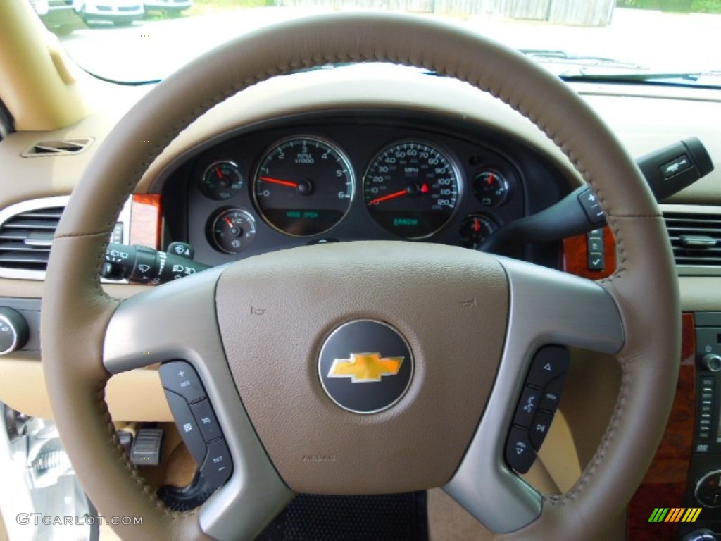 2012 Chevrolet Tahoe LT Light Cashmere/Dark Cashmere Steering Wheel Photo #77818238