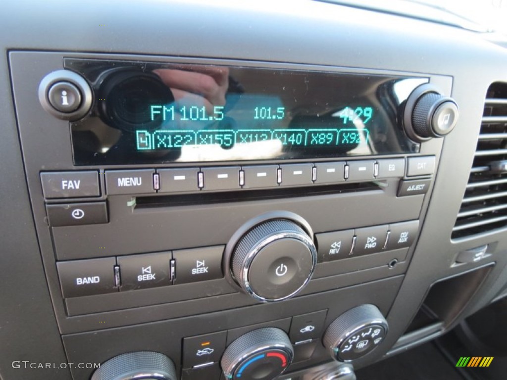 2013 Chevrolet Silverado 2500HD LT Crew Cab Audio System Photo #77818424