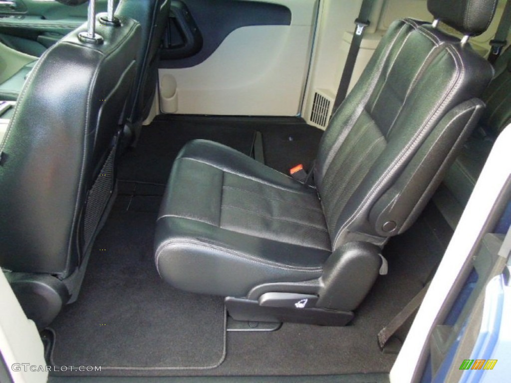 2012 Chrysler Town & Country Touring - L Rear Seat Photos