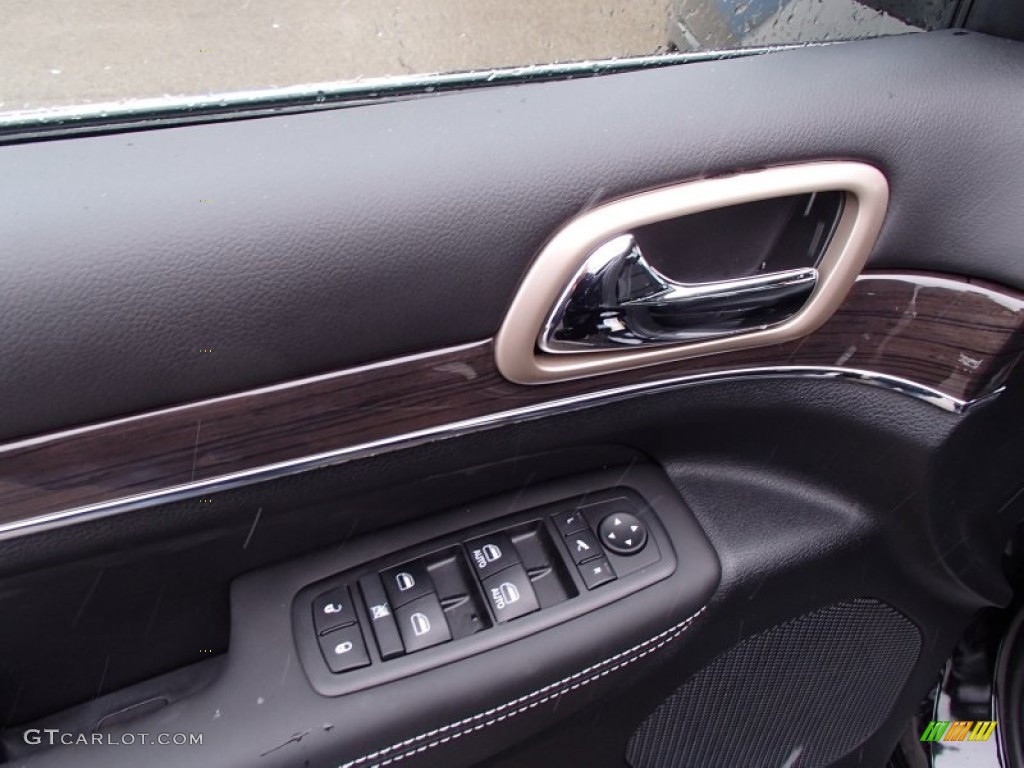 2014 Grand Cherokee Overland 4x4 - Brilliant Black Crystal Pearl / Overland Morocco Black photo #14