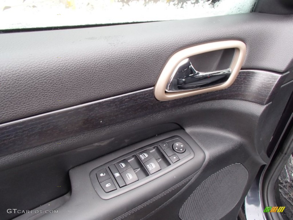 2014 Jeep Grand Cherokee Laredo 4x4 Controls Photo #77820996