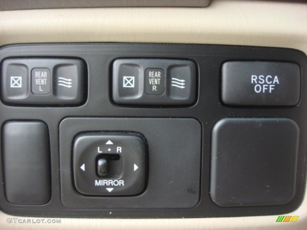 2005 Toyota Land Cruiser Standard Land Cruiser Model Controls Photo #77824028