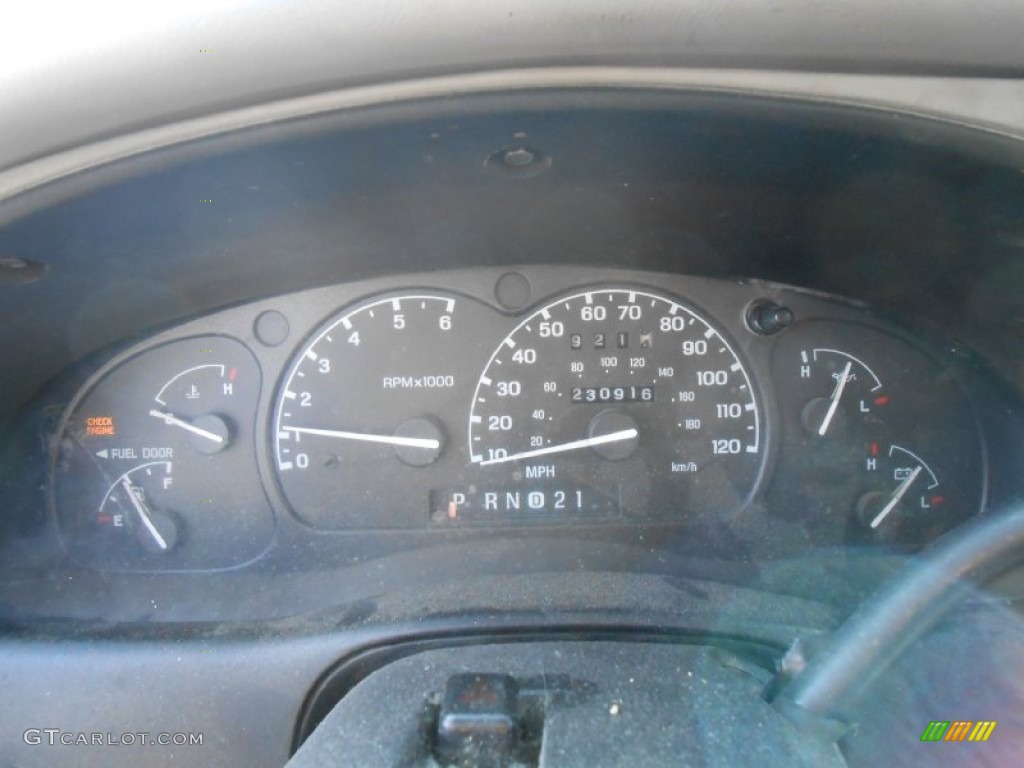 2000 Ford Explorer XL 4x4 Gauges Photo #77824249
