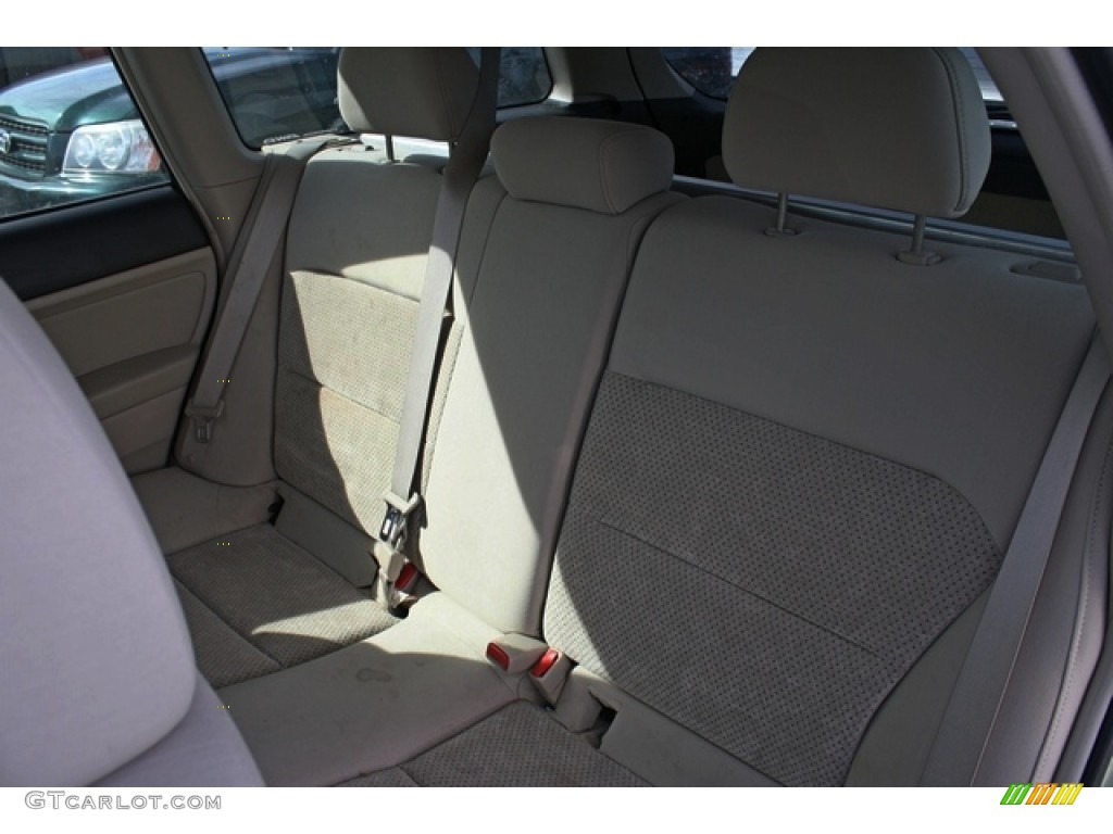 2006 Outback 2.5i Wagon - Willow Green Opalescent / Taupe photo #6