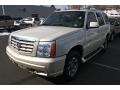 White Diamond - Escalade AWD Photo No. 4