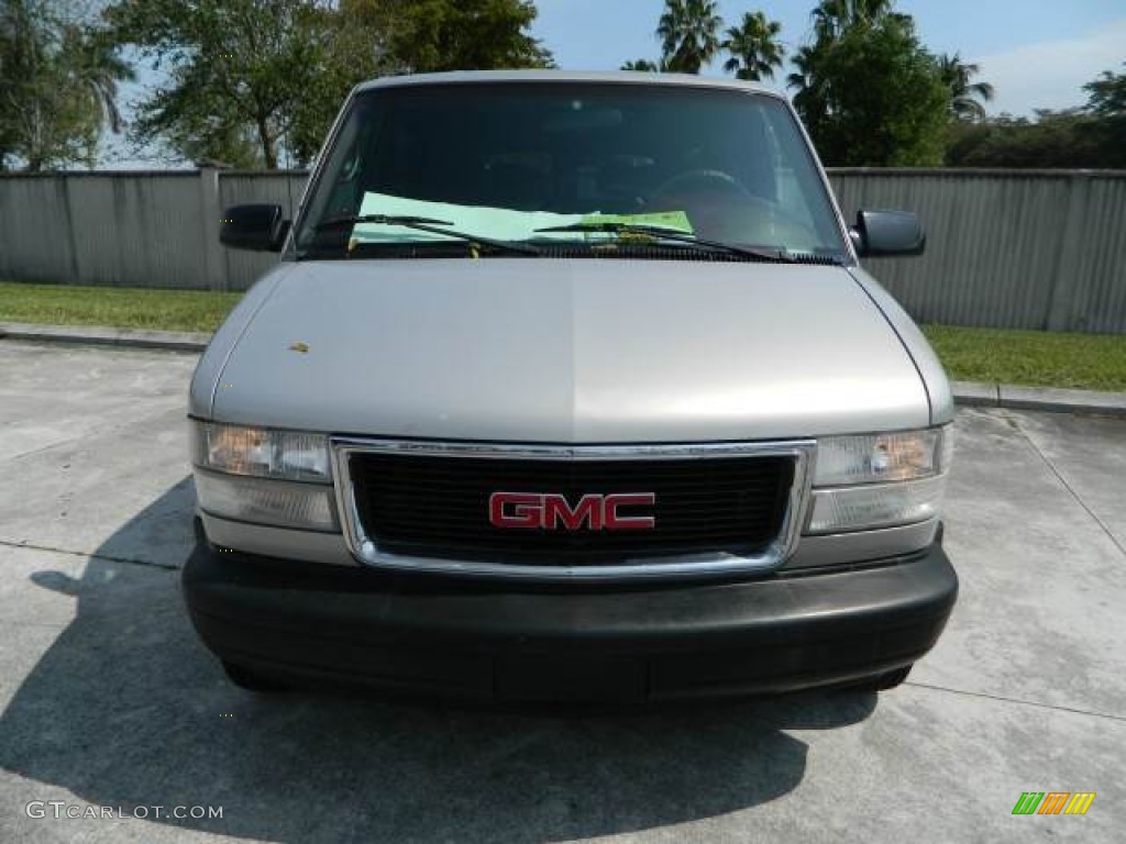 1998 Safari SLE Passenger Van - Silver Mist Metallic / Red photo #8