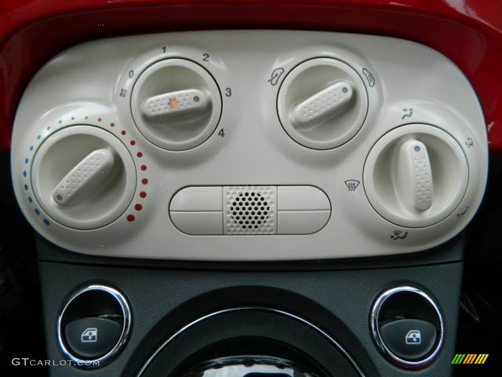 2013 Fiat 500 Pop Controls Photo #77826216