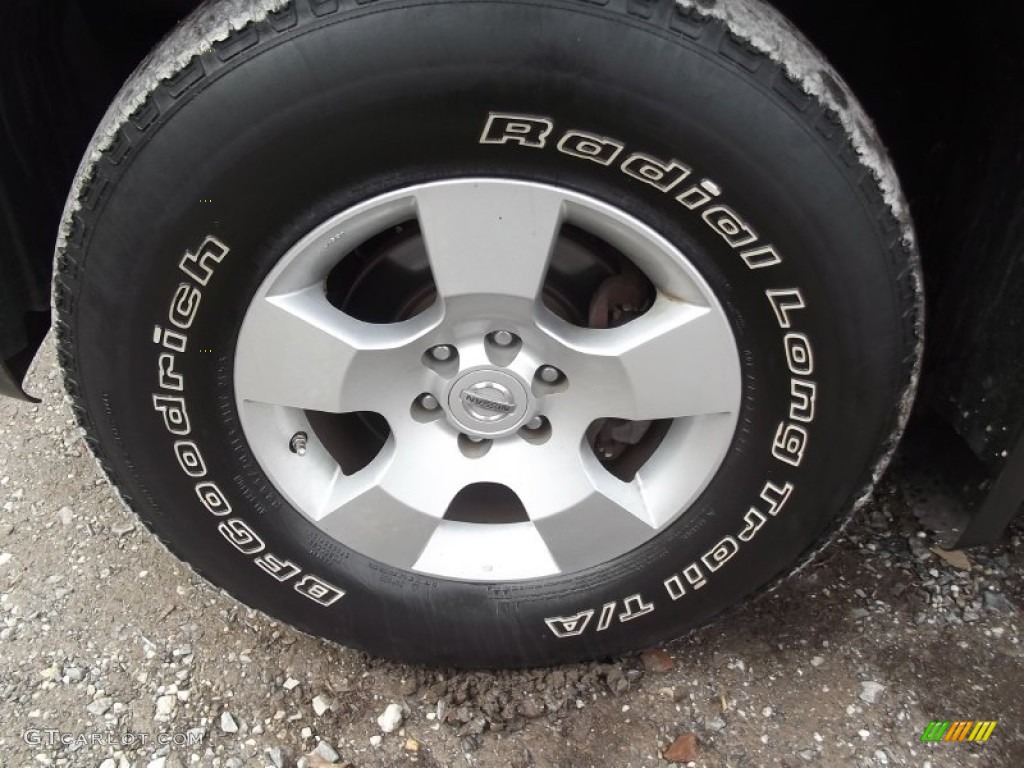2006 Nissan Pathfinder SE 4x4 Wheel Photos