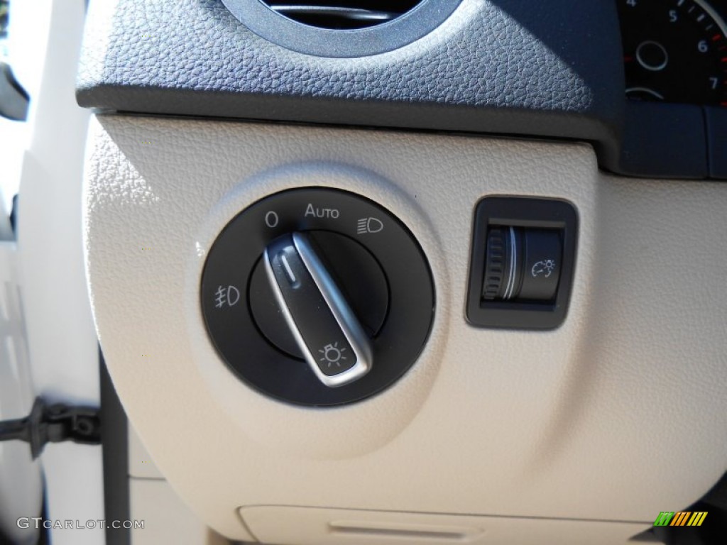 2013 Volkswagen Tiguan SEL Controls Photo #77827089