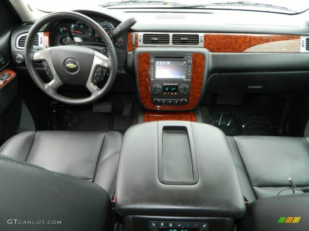 2012 Chevrolet Suburban LTZ Dashboard Photos