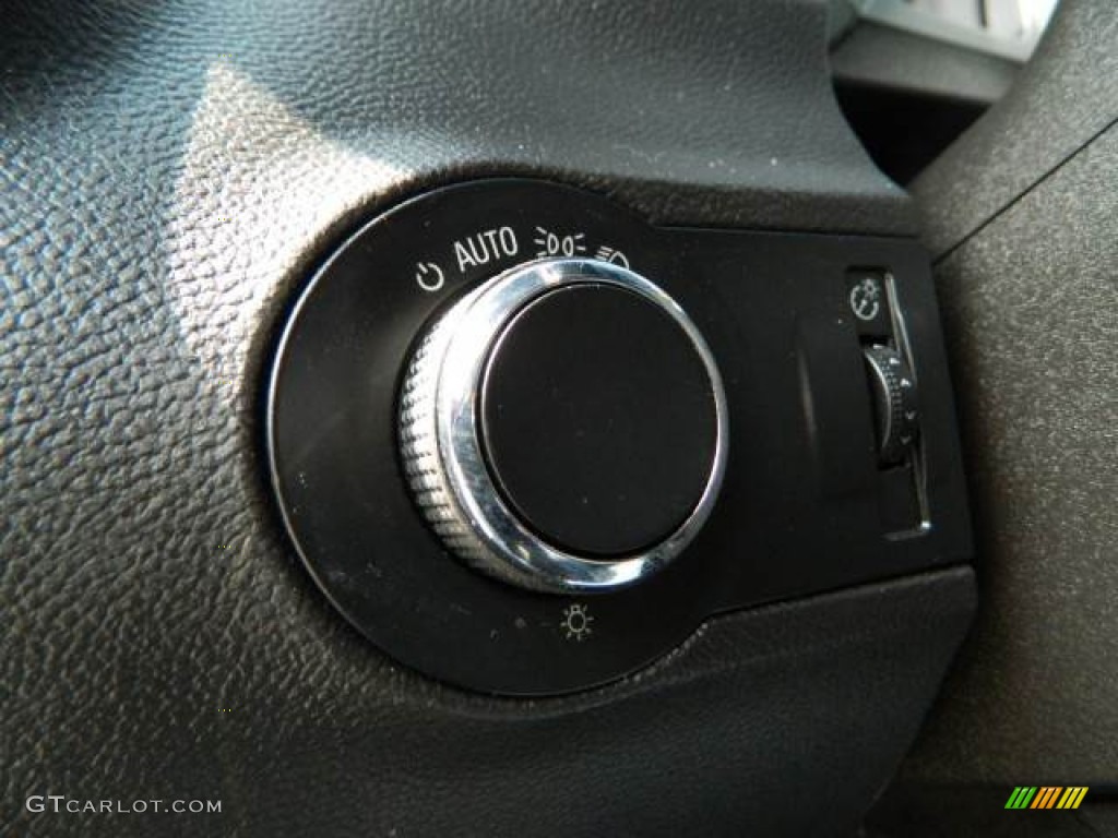 2011 Chevrolet Camaro LT/RS Coupe Controls Photo #77828073