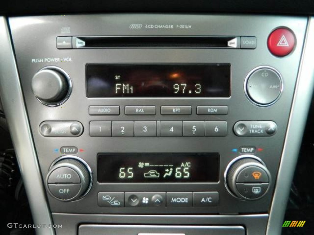 2005 Subaru Legacy 2.5i Limited Sedan Audio System Photos