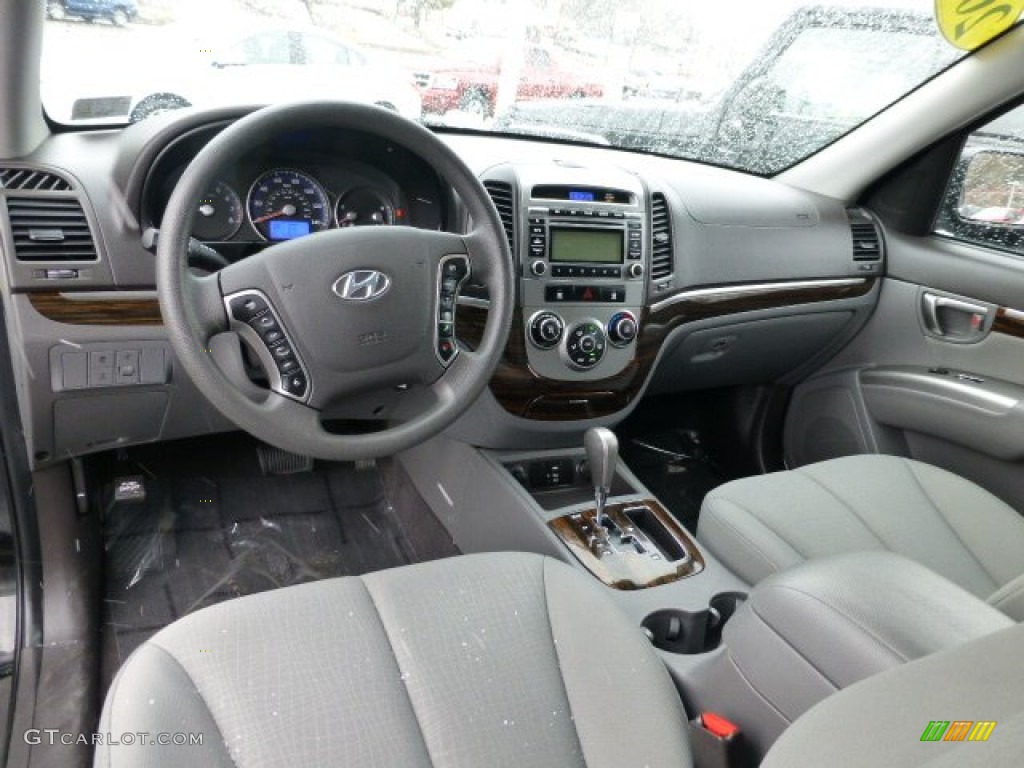 Gray Interior 2010 Hyundai Santa Fe GLS 4WD Photo #77832129
