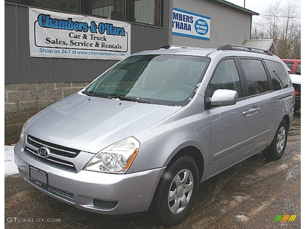 Silver Kia Sedona