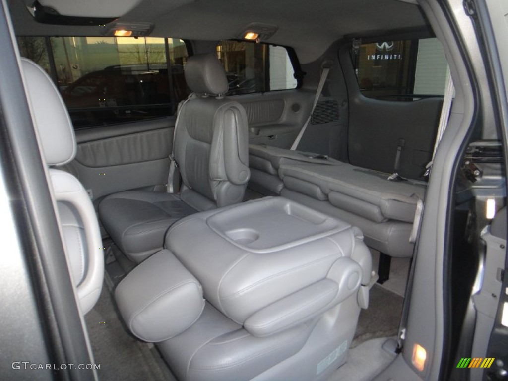 Stone Gray Interior 2004 Toyota Sienna XLE Photo #77833272