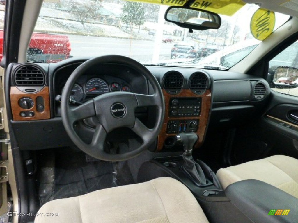 Ebony/Cashmere Interior 2007 Isuzu Ascender S Photo #77833407
