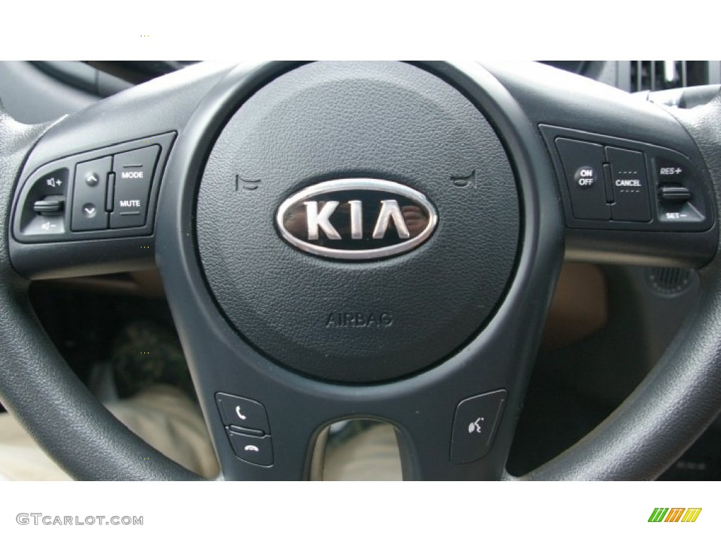 2011 Kia Forte EX Controls Photo #77833494