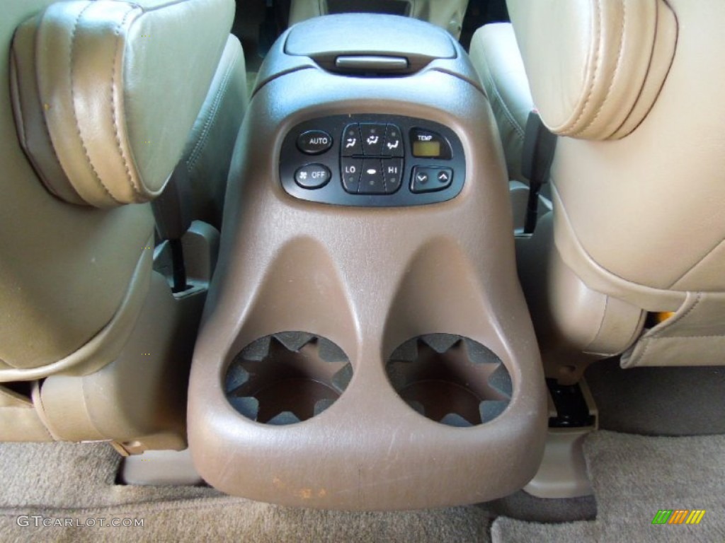 2004 Toyota Sequoia SR5 Controls Photo #77834331
