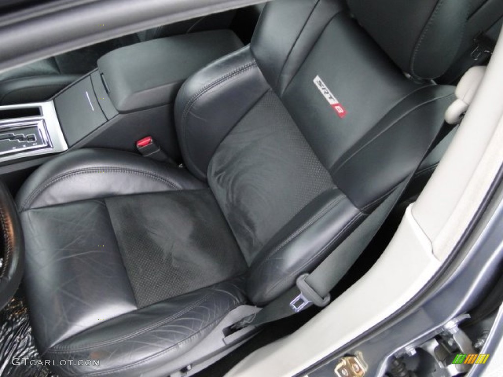 2006 Chrysler 300 C SRT8 Front Seat Photo #77834821
