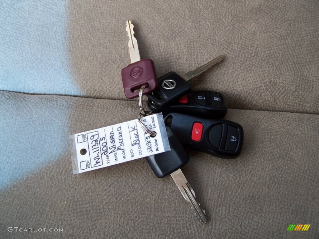 2005 Nissan Murano S Keys Photo #77836405