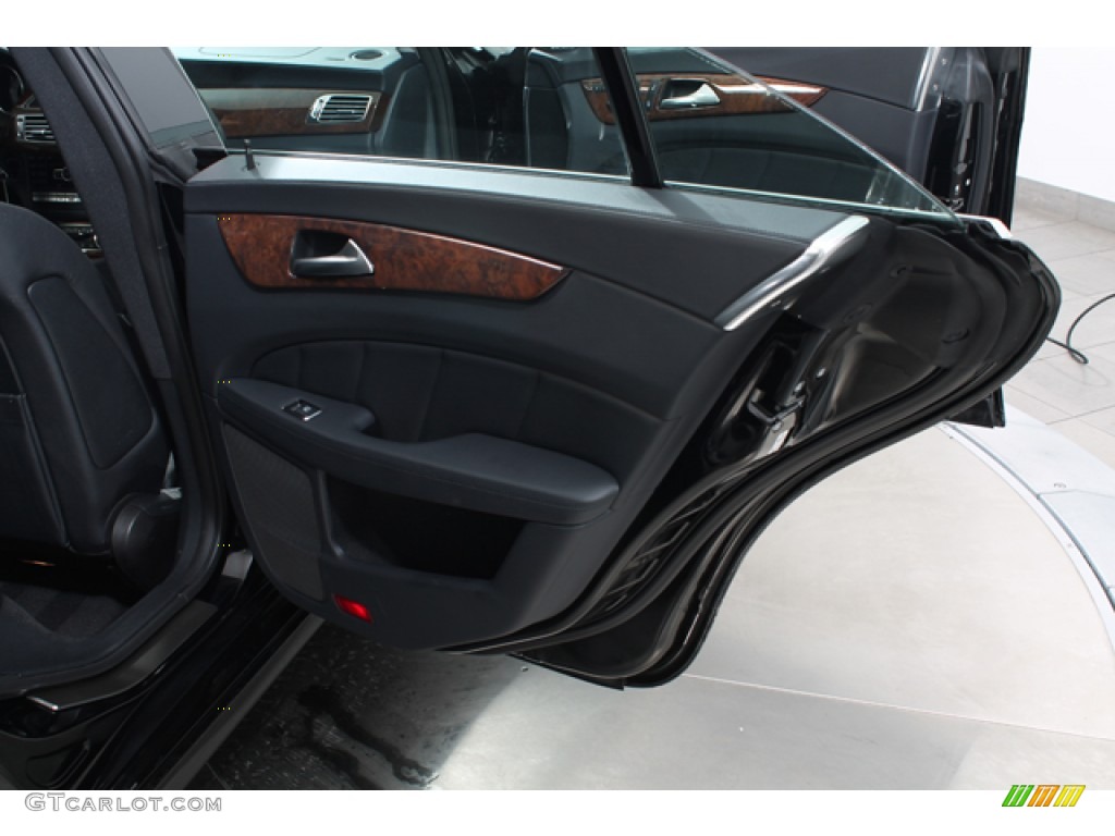2013 Mercedes-Benz CLS 550 4Matic Coupe Black Door Panel Photo #77836569