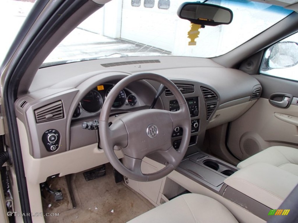 Light Neutral Interior 2005 Buick Rendezvous CX Photo #77838444