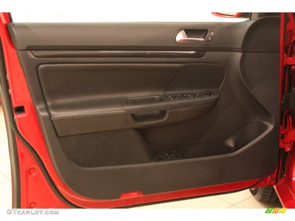 2010 Volkswagen Jetta SE Sedan Titan Black Door Panel Photo #77839107