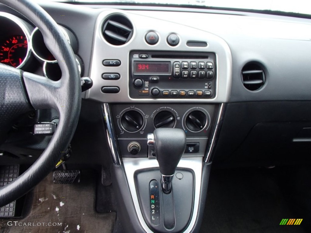 2003 Pontiac Vibe Standard Vibe Model Controls Photo #77839257
