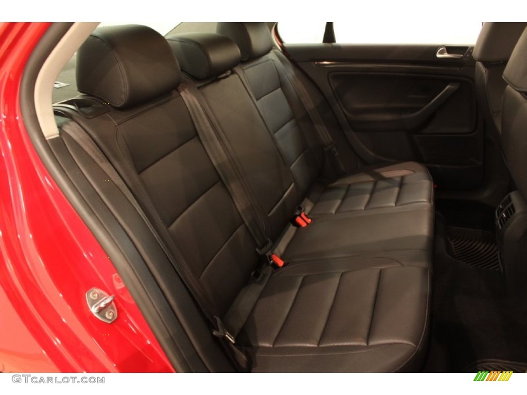 2010 Volkswagen Jetta SE Sedan Rear Seat Photo #77839363