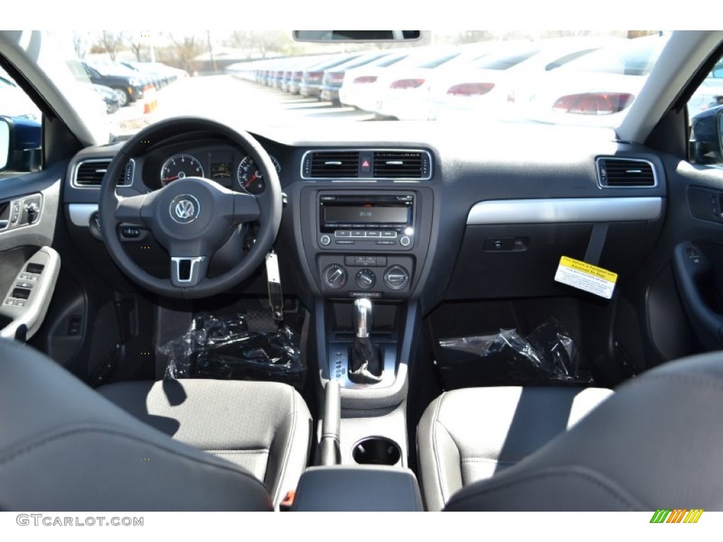 2013 Jetta SE Sedan - Tempest Blue Metallic / Titan Black photo #5