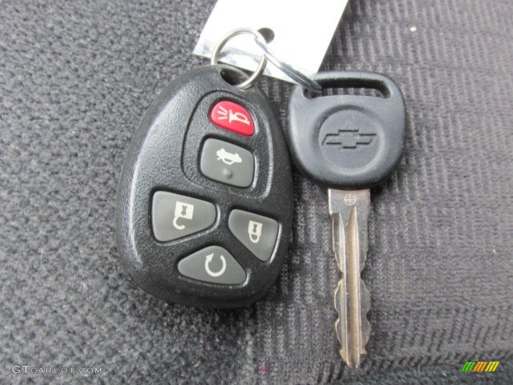 2009 Chevrolet Impala LT Keys Photos