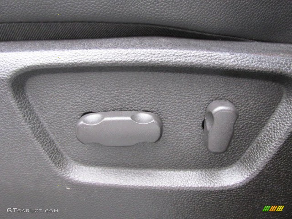 2012 Chevrolet Captiva Sport LT Controls Photo #77843514