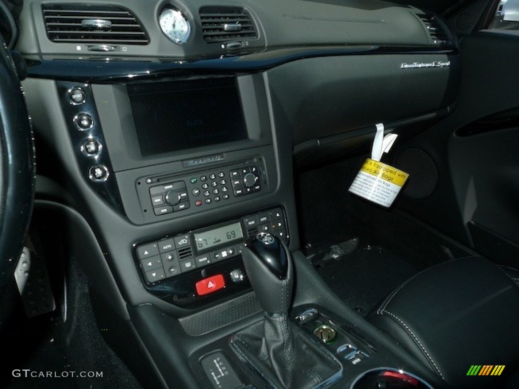2012 Maserati GranTurismo Convertible GranCabrio Sport Controls Photo #77844159
