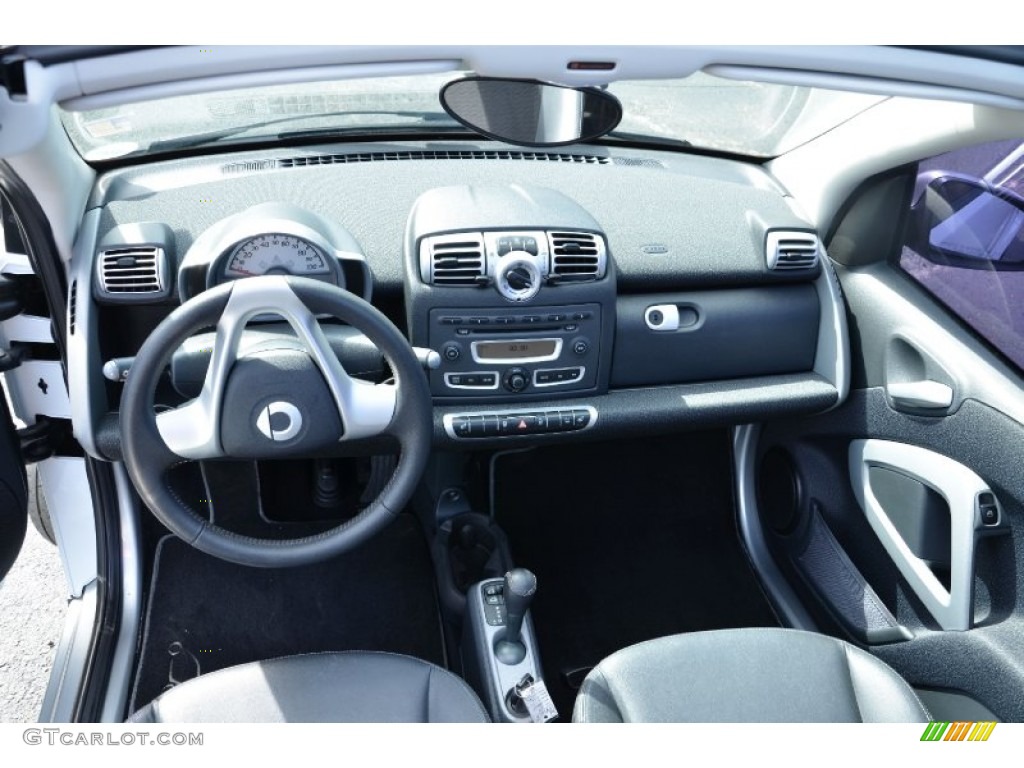 2009 Smart fortwo passion cabriolet Design Black Dashboard Photo #77844732