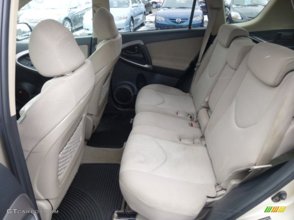 2006 Toyota RAV4 Limited 4WD Rear Seat Photo #77844988