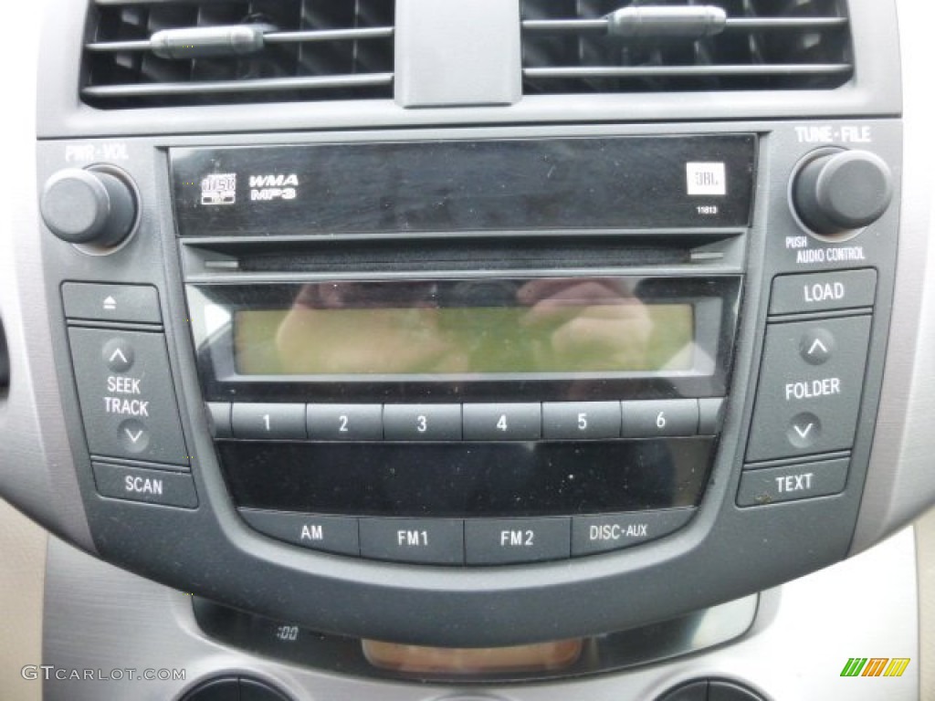 2006 Toyota RAV4 Limited 4WD Audio System Photo #77845080