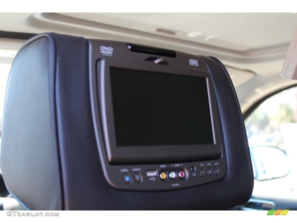 2013 Cadillac Escalade ESV Platinum Entertainment System Photo #77848214
